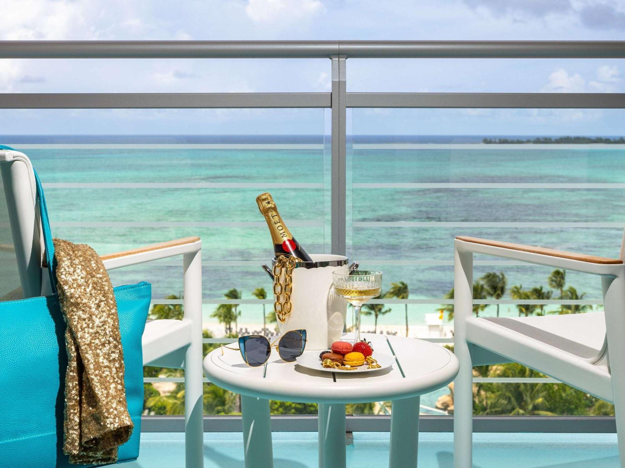 Готель Sls At Baha Mar Нассау Екстер'єр фото